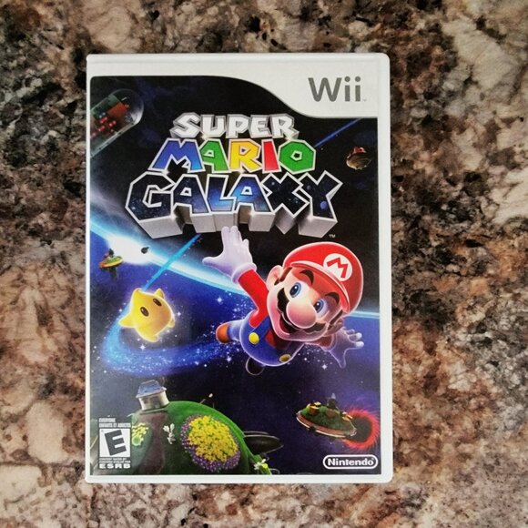 Wii super Mario Galaxy Video Game - Picture 1 of 3